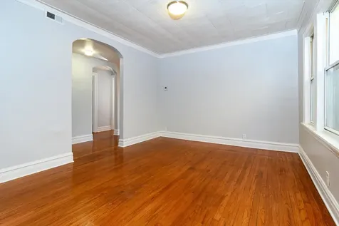 646 West 35th Street Chicago IL 60616