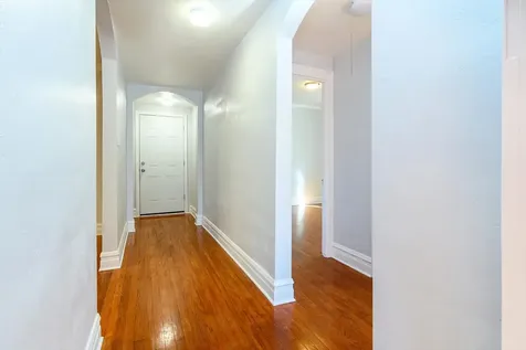 646 West 35th Street Chicago IL 60616