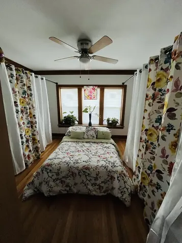 5133 West Wrightwood Avenue Chicago IL 60639