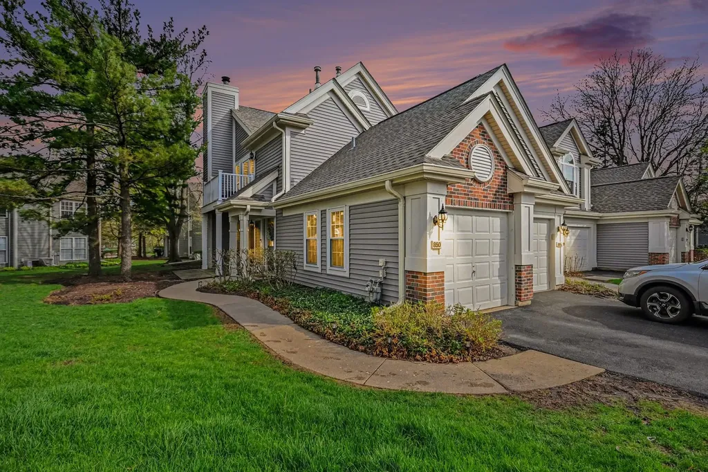 850 Spring Creek Court Elk Grove Village IL 60007
