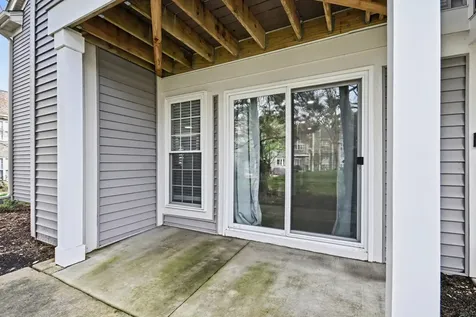 850 Spring Creek Court Elk Grove Village IL 60007