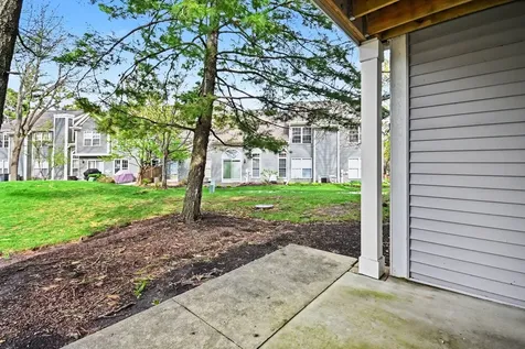 850 Spring Creek Court Elk Grove Village IL 60007