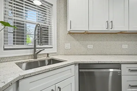 850 Spring Creek Court Elk Grove Village IL 60007