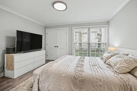850 Spring Creek Court Elk Grove Village IL 60007