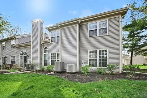 850 Spring Creek Court Elk Grove Village IL 60007