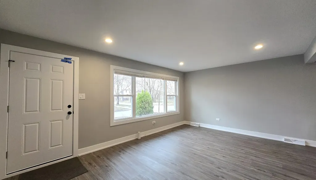 237 West 117th Street Chicago IL 60628