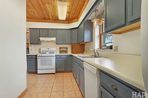 707 Quinn Road Mchenry IL 60051