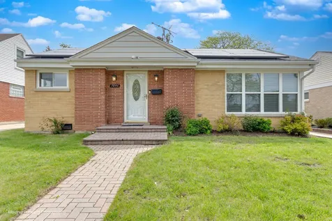 7841 North Odell Avenue Niles IL 60714