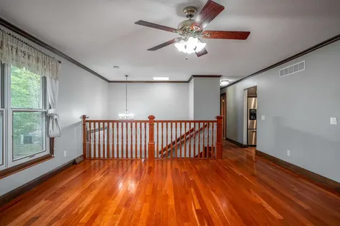 10 Woodley Road Rock Island IL 61201