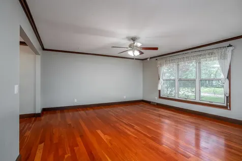 10 Woodley Road Rock Island IL 61201