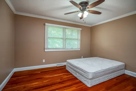 10 Woodley Road Rock Island IL 61201