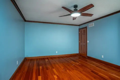 10 Woodley Road Rock Island IL 61201