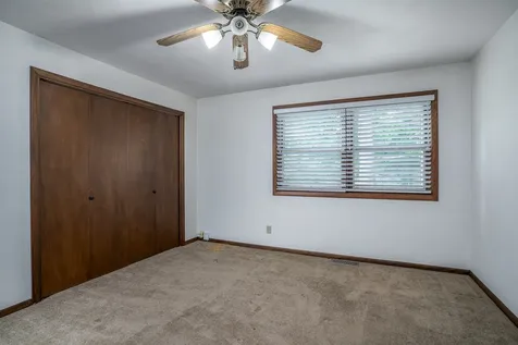 10 Woodley Road Rock Island IL 61201