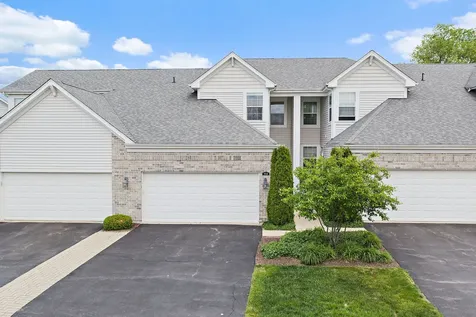 9104 Falcon Greens Drive Lakewood IL 60014