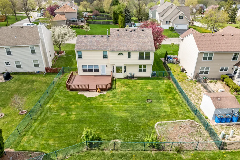 992 Mcphee Drive Lake In The Hills IL 60156