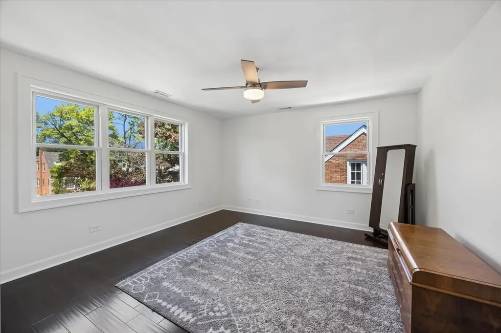5613 North Nottingham Avenue Chicago IL 60631