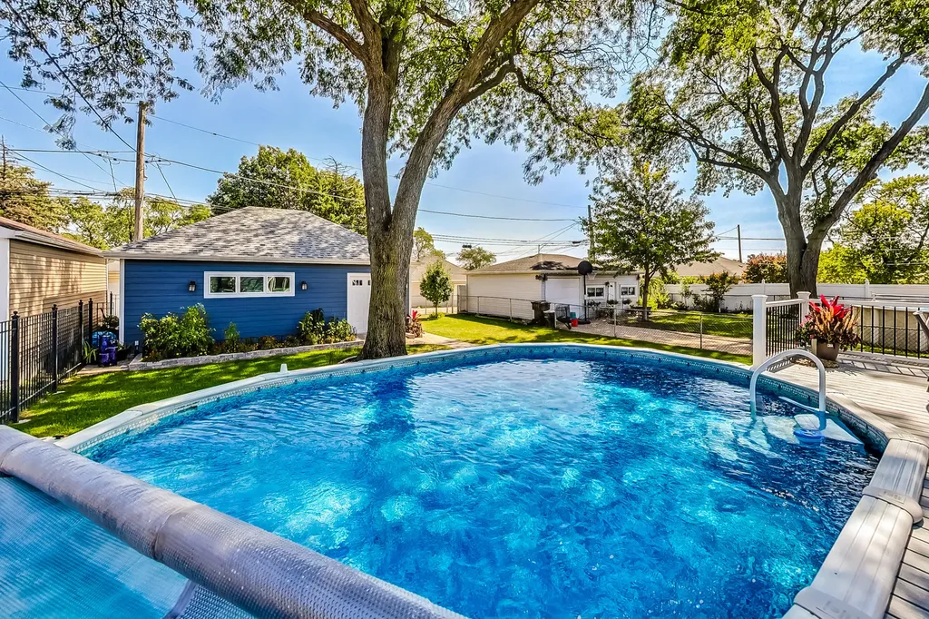5613 North Nottingham Avenue Chicago IL 60631