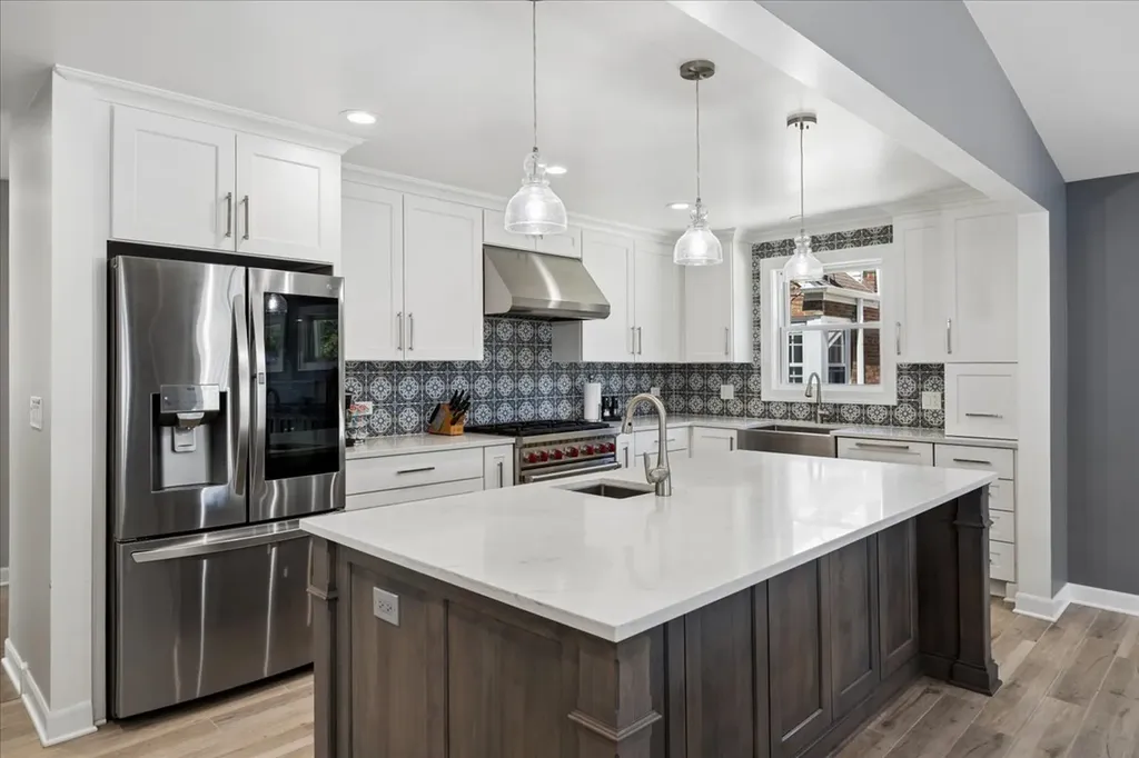 5613 North Nottingham Avenue Chicago IL 60631