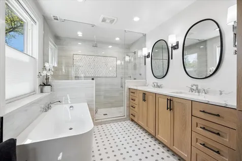 5613 North Nottingham Avenue Chicago IL 60631