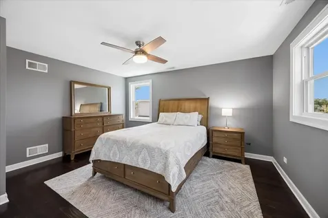 5613 North Nottingham Avenue Chicago IL 60631