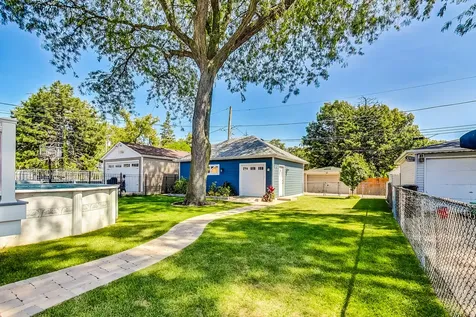 5613 North Nottingham Avenue Chicago IL 60631