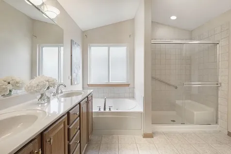 34220 North Wineberry Lane Round Lake IL 60073