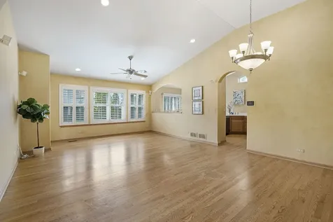 34220 North Wineberry Lane Round Lake IL 60073