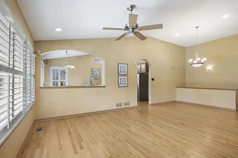 34220 North Wineberry Lane Round Lake IL 60073