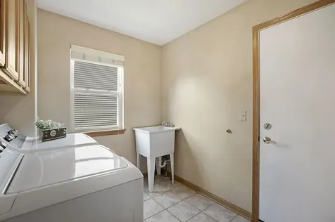 34220 North Wineberry Lane Round Lake IL 60073