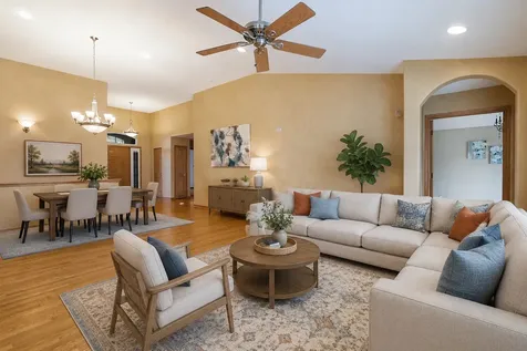 34220 North Wineberry Lane Round Lake IL 60073
