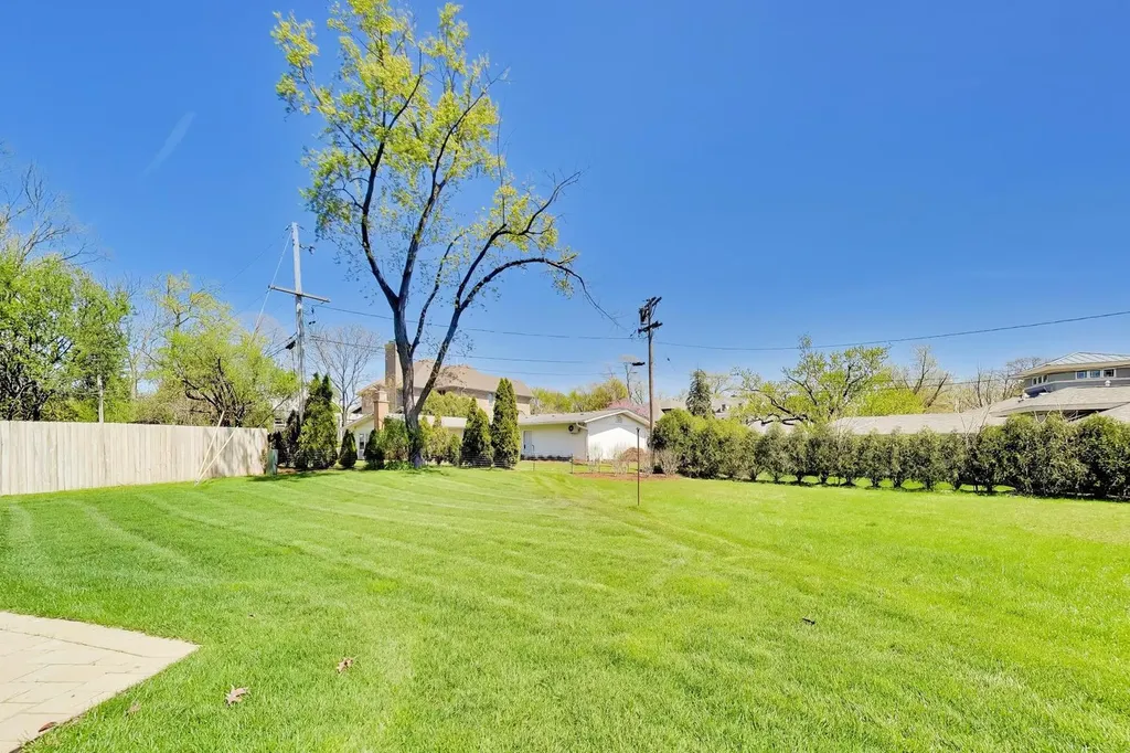 5557 South Stough Street Hinsdale IL 60521