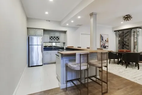 5557 South Stough Street Hinsdale IL 60521