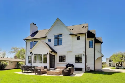 5557 South Stough Street Hinsdale IL 60521