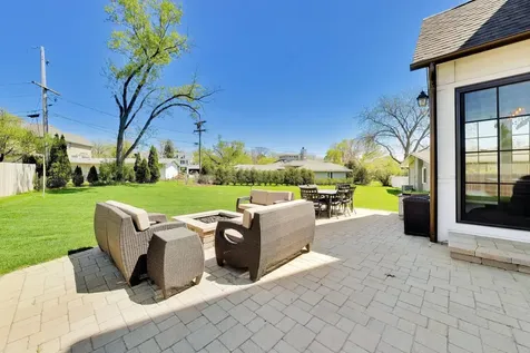 5557 South Stough Street Hinsdale IL 60521
