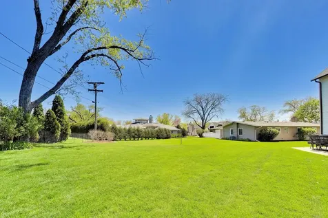 5557 South Stough Street Hinsdale IL 60521