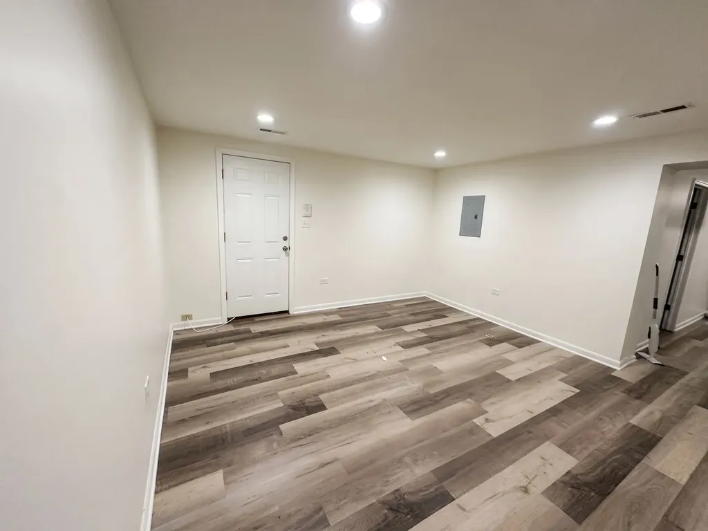 5138 South Kenwood Street Chicago IL 60615