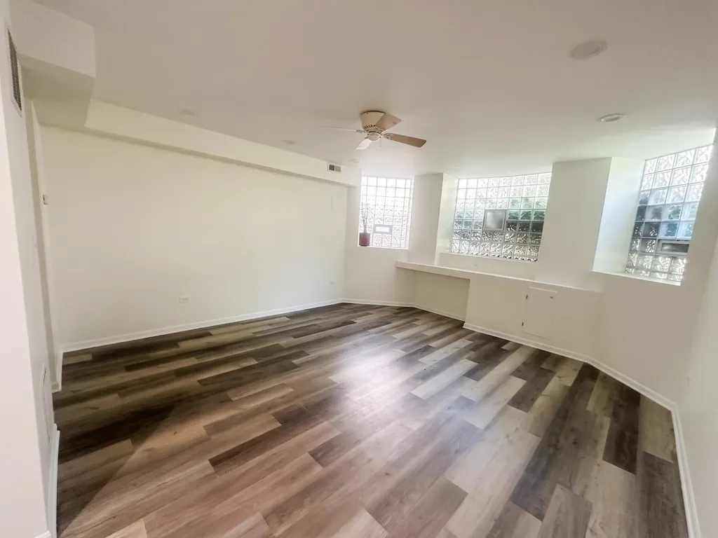 5138 South Kenwood Street Chicago IL 60615