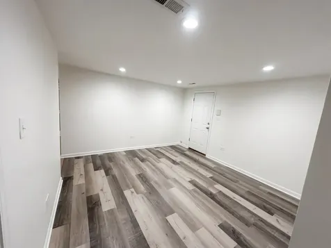 5138 South Kenwood Street Chicago IL 60615