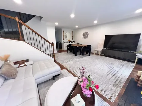 1174 North Chesapeake Lane Palatine IL 60074