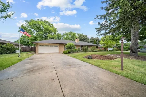 29 East Stonegate Drive Prospect Heights IL 60070