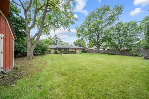 29 East Stonegate Drive Prospect Heights IL 60070