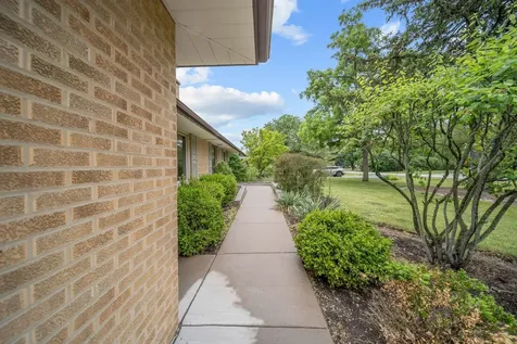 29 East Stonegate Drive Prospect Heights IL 60070