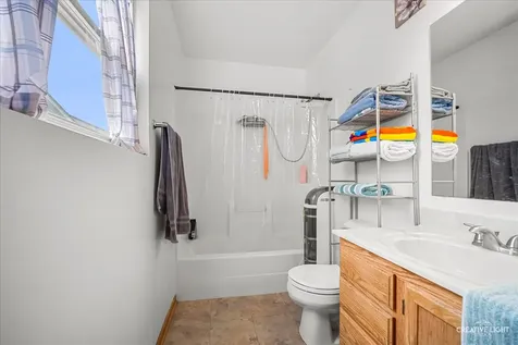 29 Elm Avenue Fox Lake IL 60020