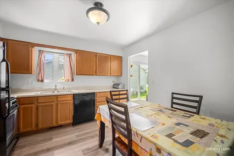 29 Elm Avenue Fox Lake IL 60020