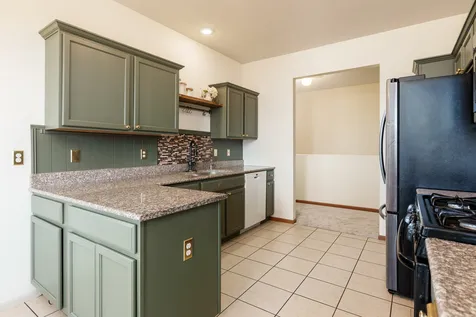 853 Goosedown Drive Roscoe IL 61073