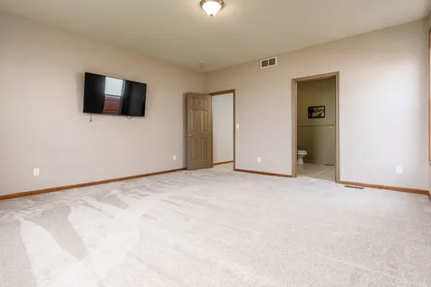 853 Goosedown Drive Roscoe IL 61073