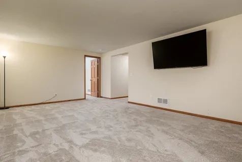 853 Goosedown Drive Roscoe IL 61073