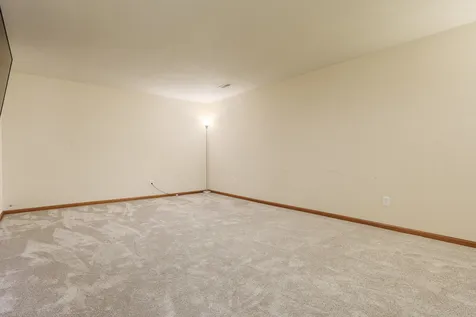 853 Goosedown Drive Roscoe IL 61073
