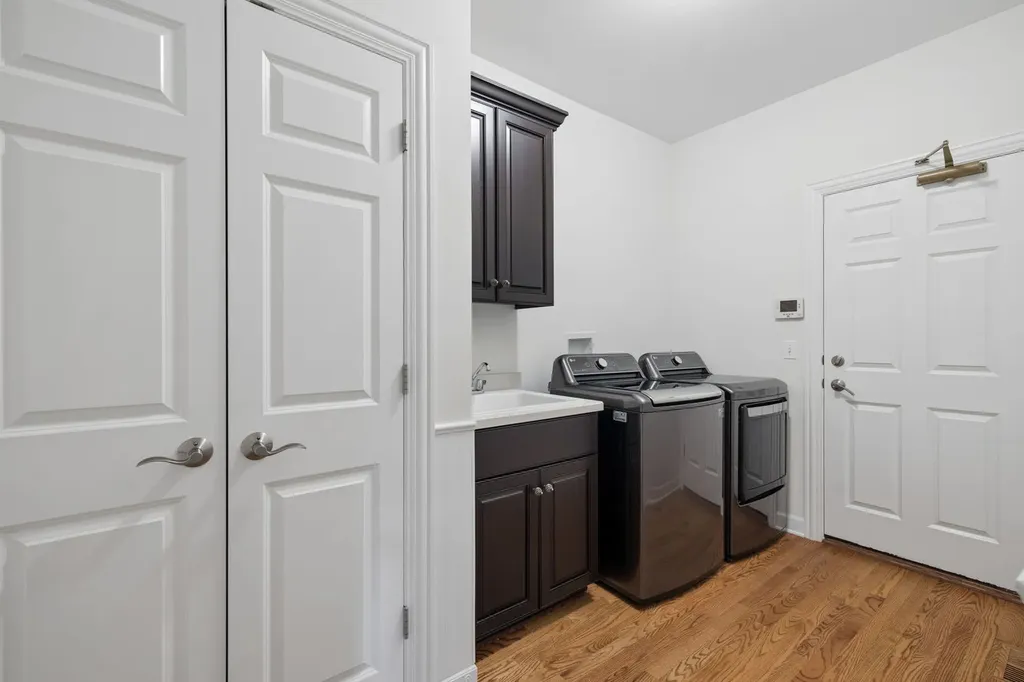 824 Megan Court Westmont IL 60559