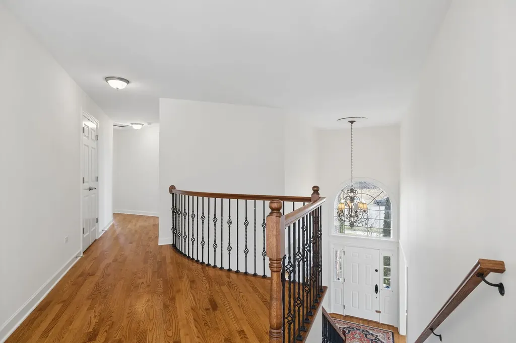 824 Megan Court Westmont IL 60559
